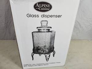 lot 162 image: New Glass Beverage Dispenser