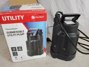lot 167 image: 16 HP Submersible Utility Pump