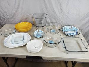 lot 177 image: New Kitchen Items