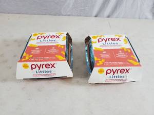 lot 209 image: 2 New Pyrex Littles 3 Piece Sets