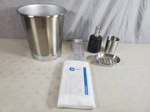 lot 213 image: New Bathroom Items