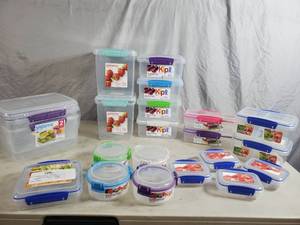 lot 218 image: Large Assortment of New Storage Containers