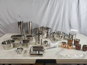 lot 221 image: Large Assortment of New MetalCraft Items