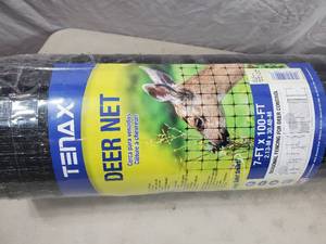 lot 22 image: New Roll of 7ft x 100ft Deer Fencing