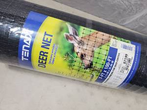 lot 23 image: New Roll of 7ft x 100ft Deer Fencing