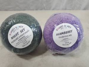 lot 249 image: 2 New Soakey Dokey Bath Bombs