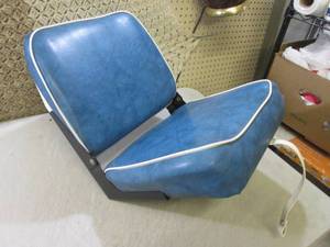 lot 344 image: (EC1) Folding Boat Seat...