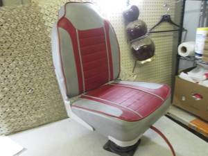 lot 345 image: (EC1) Folding Boat Seat...