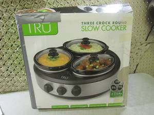 lot 331 image: (EW6) Three Crock Round Slow Cooker...