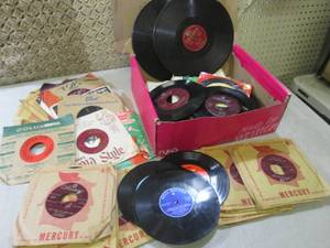 lot 3 image: (CS) Assorted Vintage Records...