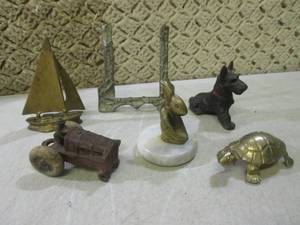 lot 31 image: (FS) Assorted Vintage Metal Figures...