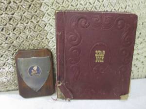 lot 33 image: (EC1) Vintage SeaBees Scrap Book an...