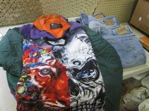 lot 57 image: (F-1) Started Winter Coat LeeLevi ...