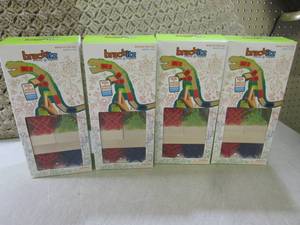 lot 61 image: (F-2) Lot of 4 Brackitz Building Se...