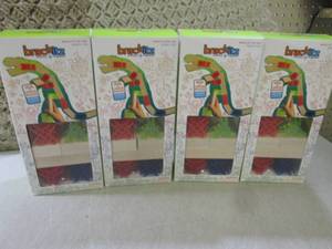 lot 62 image: (F-2) Lot of 4 Brackitz Building Se...