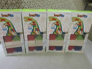 lot 63 image: (F-2) Lot of 4 Brackitz Building Se...