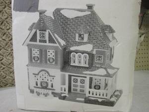 lot 69 image: (BS) Hand Painted Snow Village Shi...
