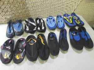 lot 91 image: (BSB) 8 Pair Assorted Water Shoes...