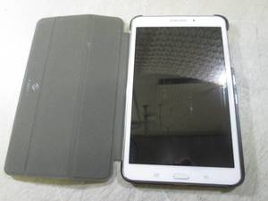 lot 126 image: (CNTR) Samsung Galaxy Tab 4 with Ca...