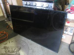 lot 137 image: (A-1) Samsung 60 TV No Stand Scree...