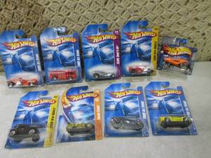 lot 170 image: (C-4) Assorted Hot Wheels in Packag...