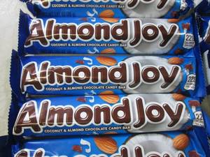 lot 176 image: (B-1) 18 Almond Joy Candy Bars Past...
