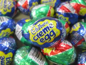 lot 184 image: (B-3) 36 Cadbury Creme Eggs Past Da...