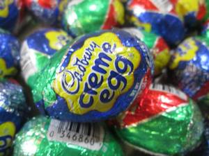 lot 187 image: (B-3) 36 Cadbury Creme Eggs Past Da...