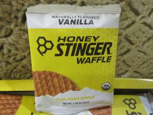 lot 209 image: (B-1) Box of 16 Vanilla Honey Sting...
