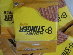 lot 213 image: (B-1) 18 Honey Stinger Waffles Past...