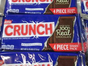 lot 226 image: (B-1) 12 4pc Share Pack Crunch Cand...