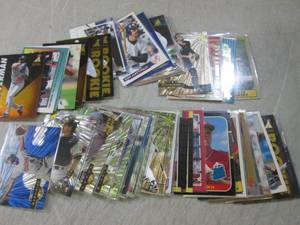lot 256 image: (BSB) 50 Assorted Baseball Sports C...