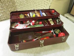 lot 279 image: (EW6) Vintage Metal 19 Tackle Box ...