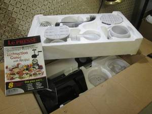 lot 323 image: (EW6) Le Presse Gourmet Food Styler...