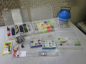 lot 325 image: (BS) Fishing Lot Tackle Bait Reel E...