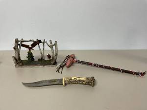 lot 34 image: Antler Carving, Native American Hammer and Antler Knife