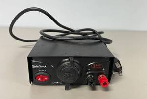 lot 8 image: Radio Shack 3 amp Switching Power Supply. 
