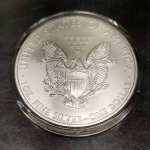 2008 AMERICAN SILVER EAGLE 1 TROY OZ .999 FINE SILVER IN AIRTITE