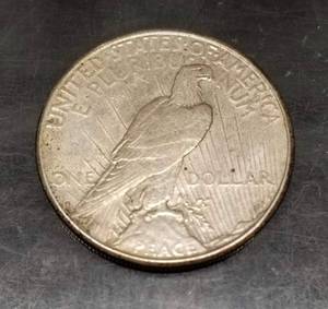 1924-S US PEACE SILVER DOLLAR