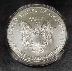1993 AMERICAN SILVER EAGLE 1 TROY OZ .999 FINE SILVER IN AIRTITE