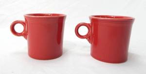 lot 44 image: Lot of 2 Scarlet Ring Handled Mugs