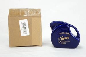 lot 80 image: New Twilight 2021 Mini Disc Pitcher