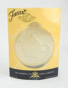 lot 87 image: New 2012 Ivory Limited Edition HLCCA Teapot Ornament