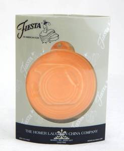 lot 91 image: New 2013 HLCAA Limited Edition Tangerine Disc Pitcher Ornament