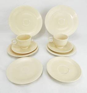 lot 59 image: Lot of Vintage Ivory