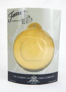 lot 124 image: New HLCCA Limited Edition Sunflower Disc Pitcher Ornament
