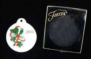 lot 130 image: New 2005 Holly with Ribbon Ornament