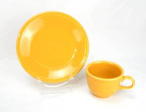 lot 132 image: Marigold Cup and Salad Plate