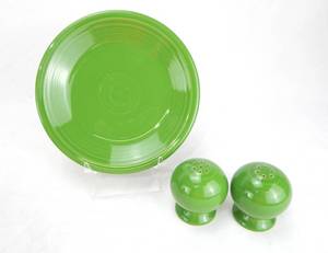 lot 134 image: Shamrock Salad Plate and Salt and Pepper