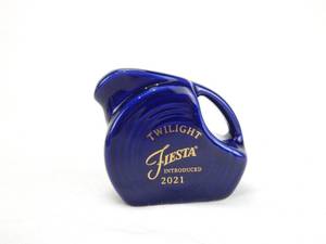 lot 81 image: New Twilight 2021 Mini Disc Pitcher